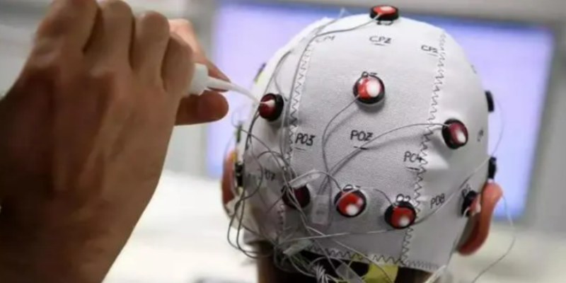 腦機接口（BCI）：將大腦與計算機互連的科技奇跡